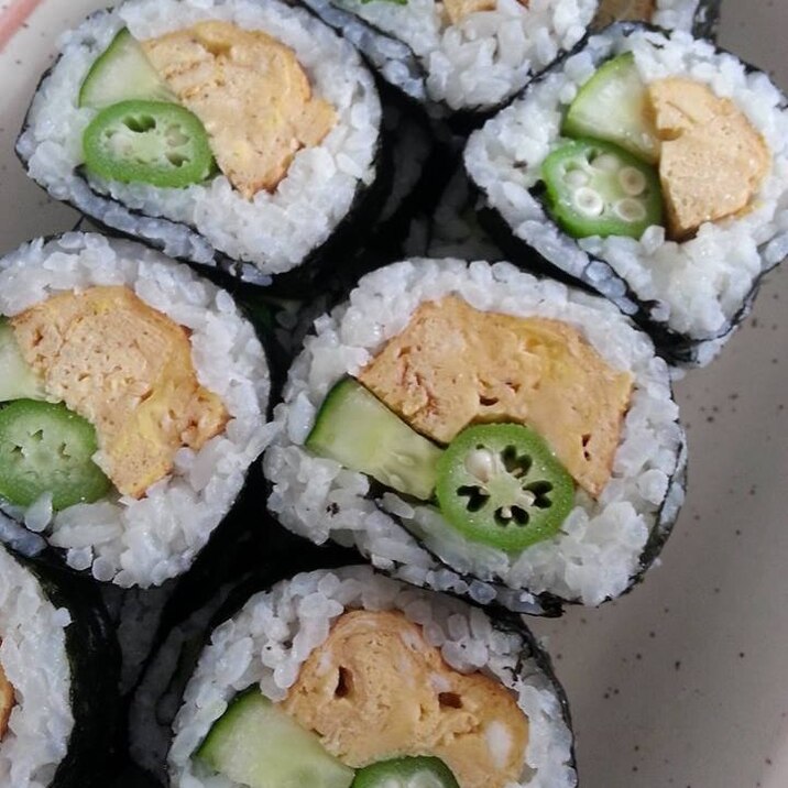 オクラで海苔巻き